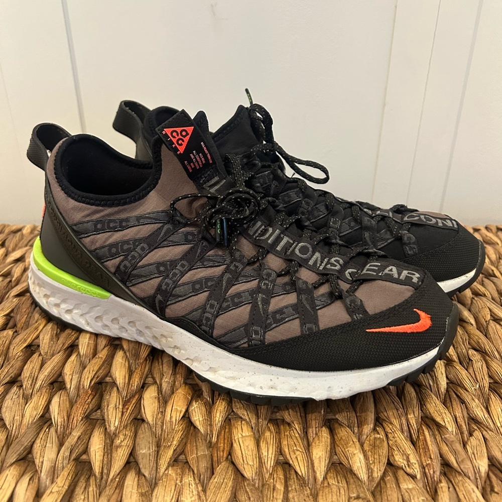 Nike ACG React Terra Gobe Sneakers
